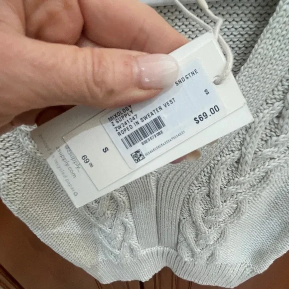 Z Supply Women's V-Neck Cable Knit Sweater Vest - Cream - Picture 2 of 6